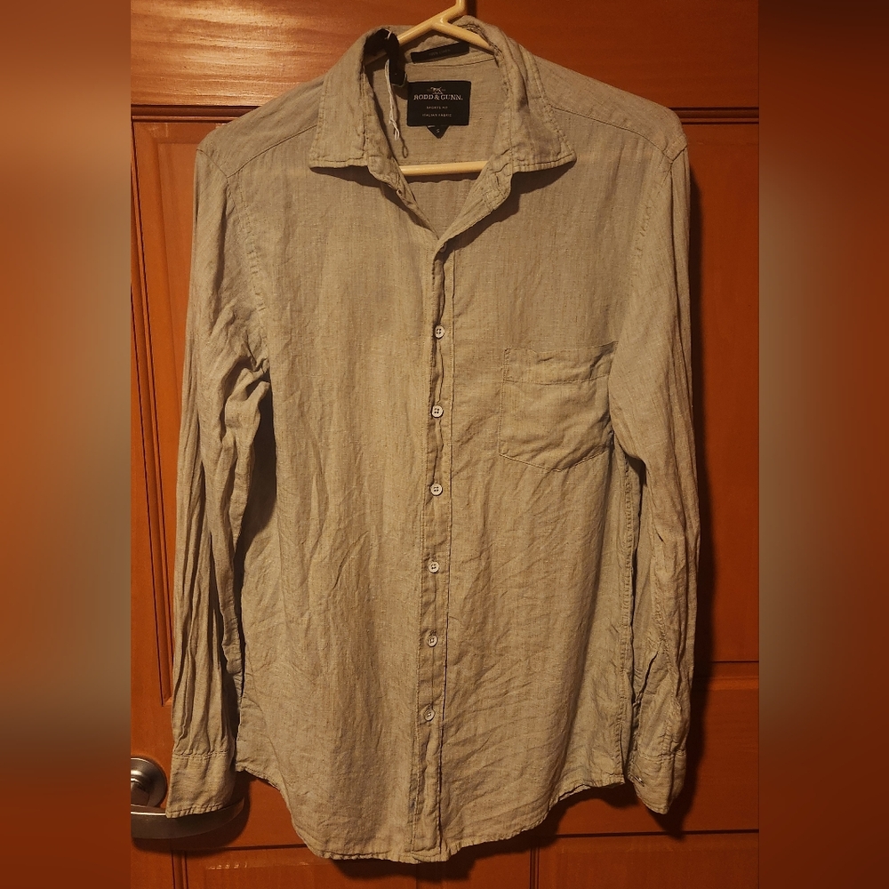 100% linen  mens shirt  by Rodd&Gunn size small